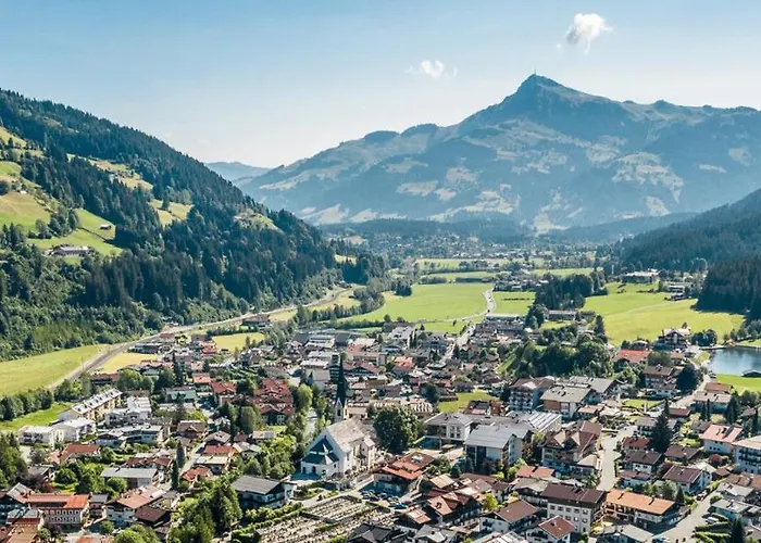 Levi By Alpine Host Helpers